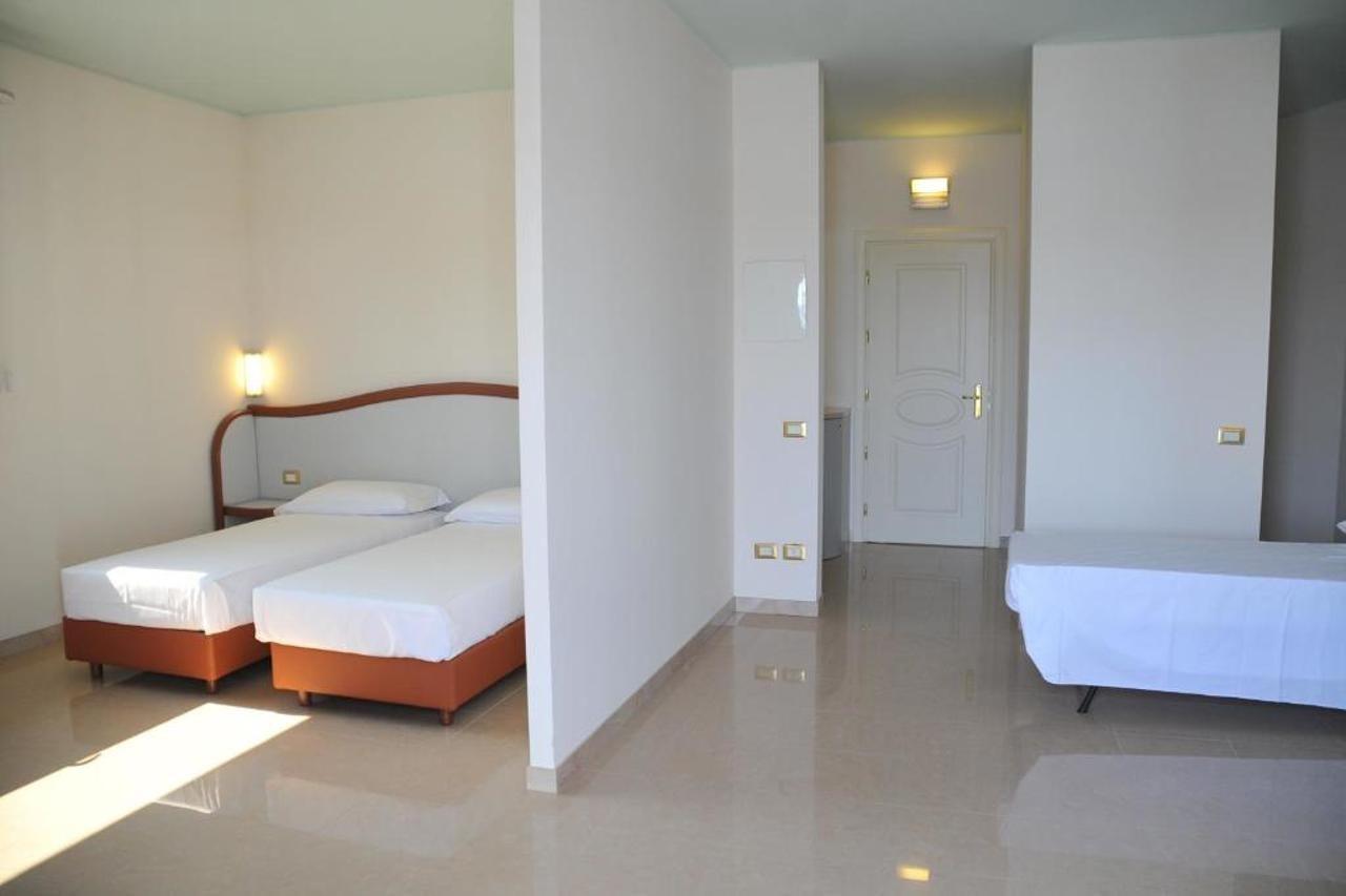Hotel Verdi Vicenza Bagian luar foto