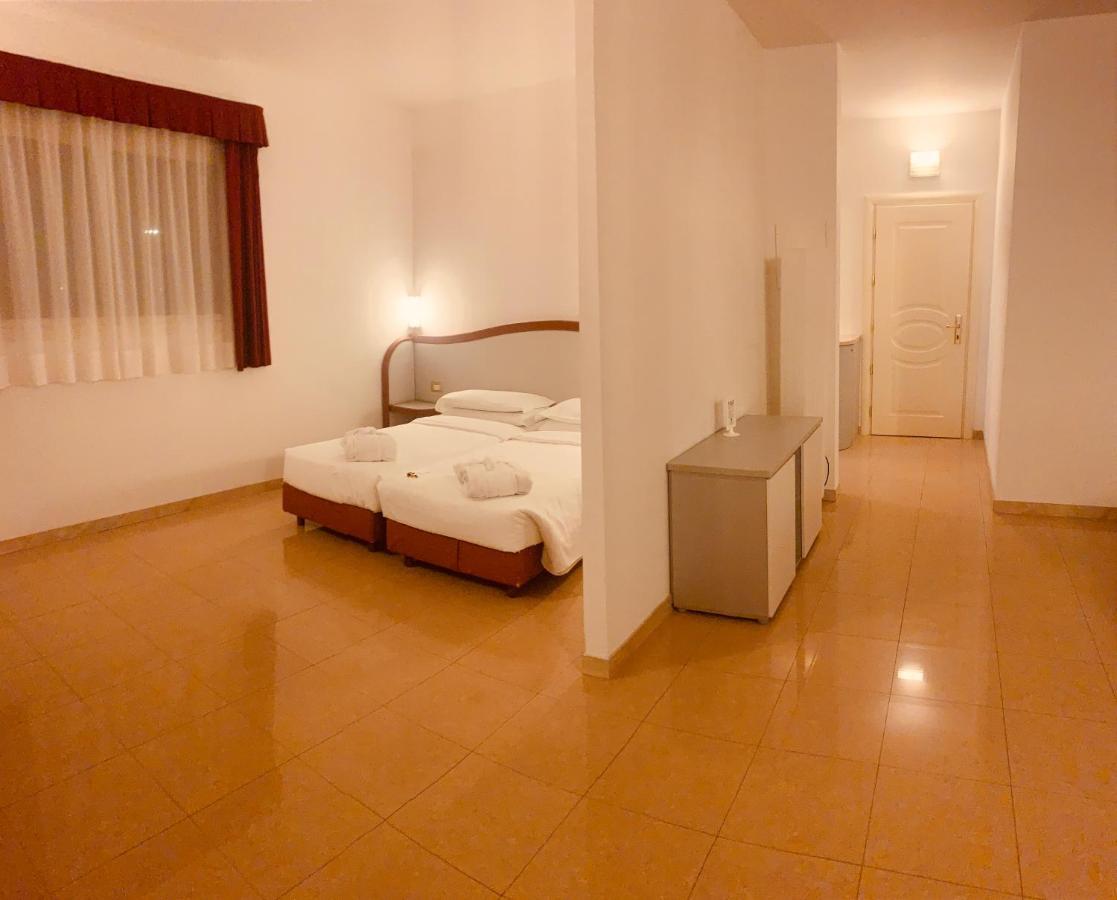 Hotel Verdi Vicenza Bagian luar foto